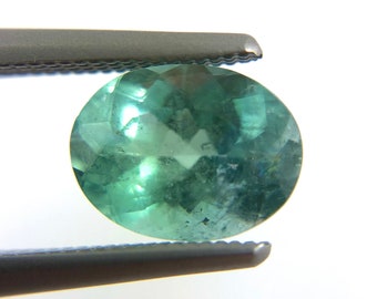 Blue green Paraiba colour tourmaline 1.37 carat oval cut loose gemstone