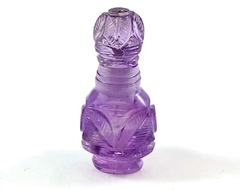 Amethyst carved miniature perfume bottle with lid that opens 31.01 carats