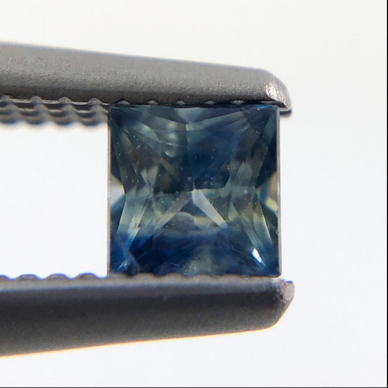 Australian Parti Sapphire princess cut 0.21 carat loose gemstone imagem 8