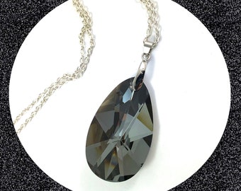 Vintage large faux black diamond drop pendant silver necklace