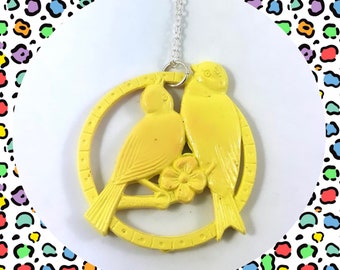 Vintage retro aged yellow round love birds pendant silver plated necklace LAST ONE