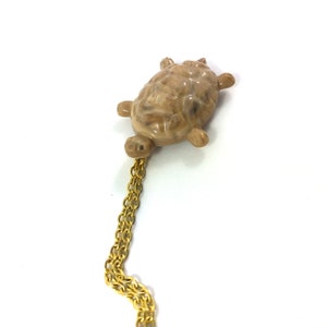 Adorable vintage brown marbled lucite turtle golden pendant necklace image 8