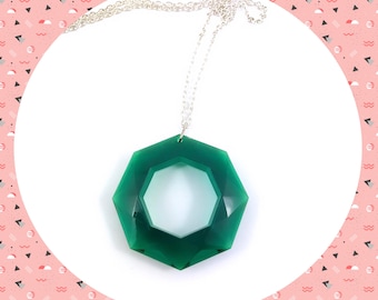 Vintage dark green plastic geometric octagon ring hoop silver pendant necklace
