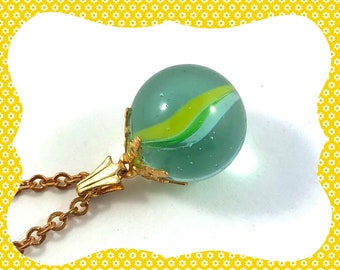 Vintage style white green yellow cats eye glass marble golden aged link chain necklace