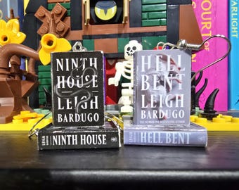 Brincos Mini Book de Leigh Bardugo