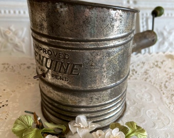 Vintage Sifter, Green Wood Handle,  Farmhouse Kitchen Display, Photo or Movie Prop