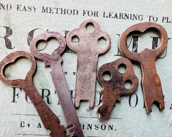 Five Vintage Flat Keys for Assemblage, Steampunk, Collectible