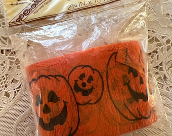 Vintage Hallmark Halloween Crepe Paper Streamers, Jack O' Lanterns, 30 Feet, Unopened Party Decor