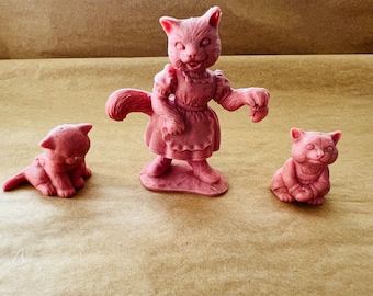 3 Vintage Miniature Cats, Mama and Two Kittens, Pink Hard Detailed Plastic