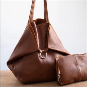 Handmade Leather Ring Tote Bag: Moroccan Artisan Shoulder Bag with Pouch