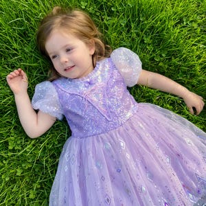 Rapunzel Kleid für Mädchen – Pink Lila Pailletten Prinzessinnenkostüm