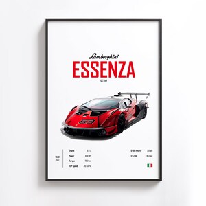Op de afbeelding: Een poster met een rode Lamborghini Essenza SCV12 raceauto met een zwart frame. De poster bevat de naam van de auto en de specificaties, waaronder de motorinhoud, het vermogen, het koppel en de topsnelheid.