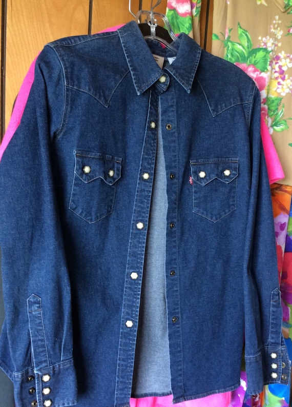 levis denim top