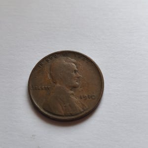 Vintage Collectible 1 Lincoln Wheat Penny 1910 no Mint Mark