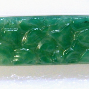 Vintage Bohemian &quot;Jade&quot; Green Molded Floral Flat Back Rectangle Glass Cabochon Tile  32x12mm (1)