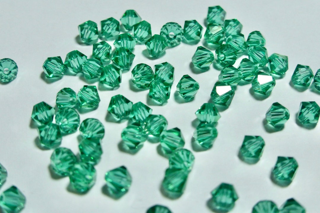 100 Perles Facettes Bohème 4mm Light Emerald AB - Preciosa, Fabriqué En France, Neuf