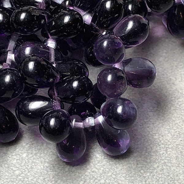 Czech 9x6mm Purple Pansy Glass Drop Beads (24)