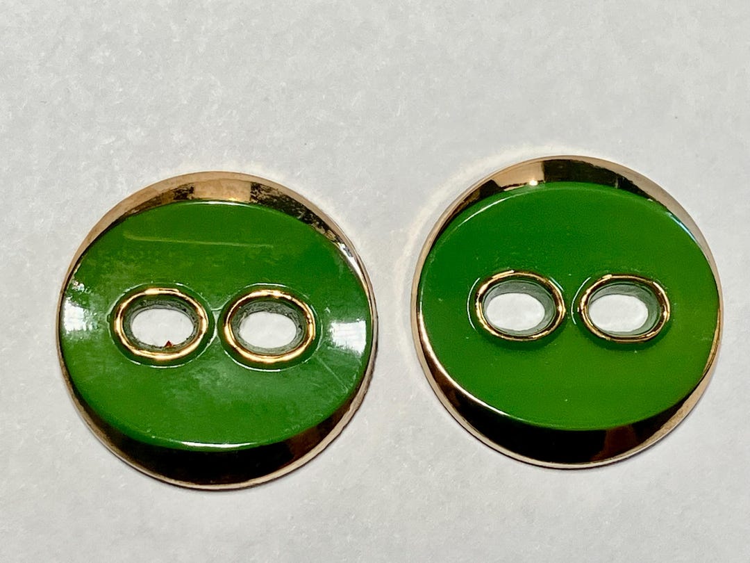 Spring Circle Buttons Vintage Button - Round Acrylic- Spring Green With Gold Rim 22mm (2) - Etsy