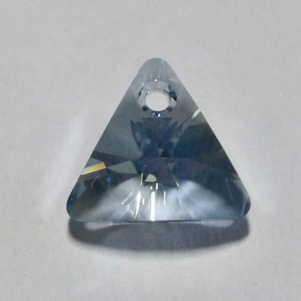 Swarovski Blue Shade Crystal Faceted Xilion Triangle Pendant Bead  12mm (1)