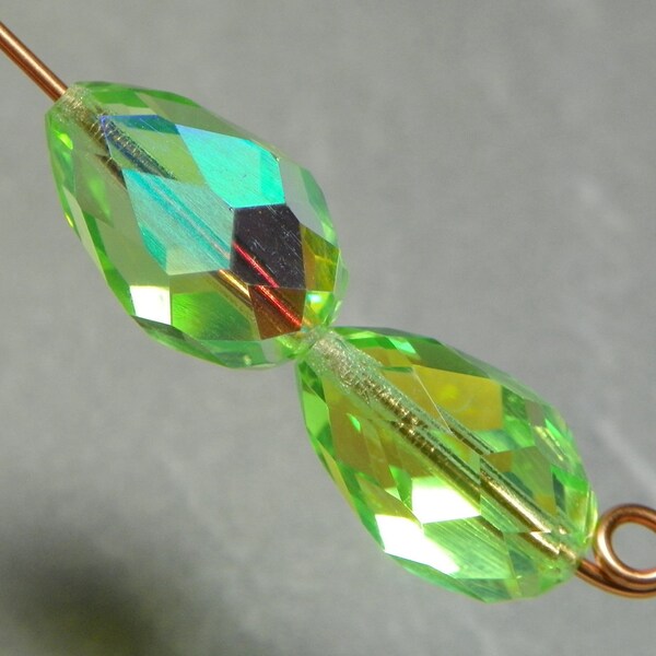 Large Vintage Czech Peridot AB Faceted Drop Crystal Pendant Bead 18x12mm (1)