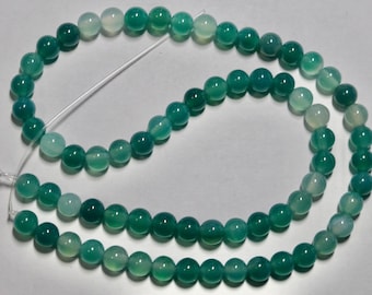 16" Strand of Green Agate 6mm Smooth Round Gemstone Beads (68)