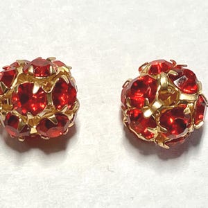 Gold Plated Round Metal Beads with Light Siam Swarovski Crystals  8mm (2)