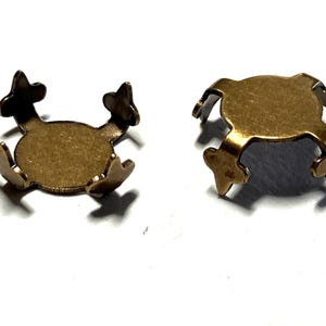 Small Brass Turtle Setting, 8mm  (12)