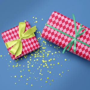 Pink Harlequin Wrapping Paper Romantic Bridal Gift Wrap Red Checkered Anniversary Idea Gift Her Valentine’s Day Stylish Wedding Party Decor
