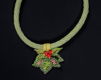 Valparaiso Beaded Necklace with Leaf Cluster