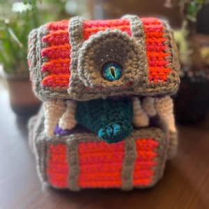 Mimic box Dice holder