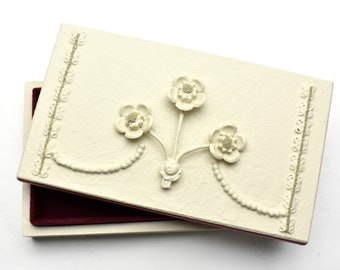 Ivory Three Flower Box