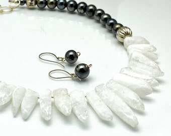 Dramatic Crystal Necklace with Black Beads nd11