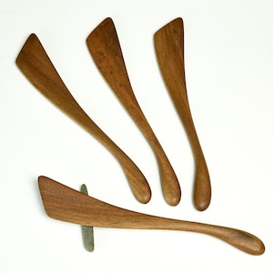 The Classic Stirrer Left or Right Hand Stirring Utensil Wood Spatula Spurtle Alternative Cookware Kitchen Cooking Utensils . image 1