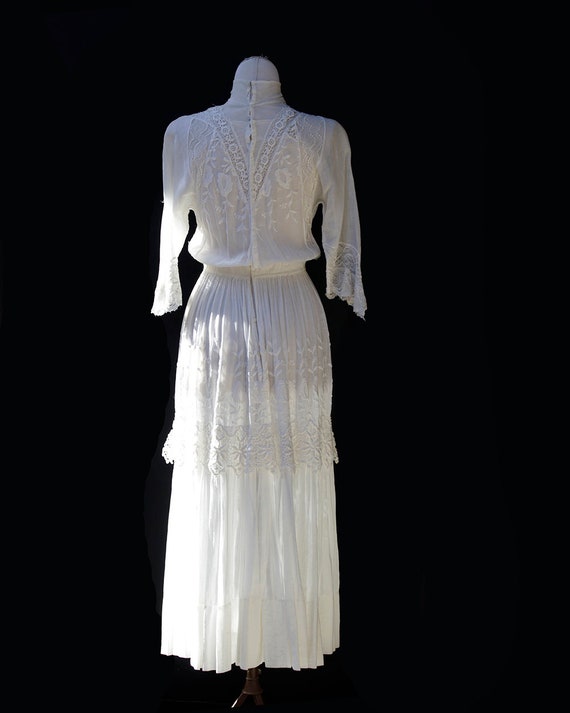 Edwardian White Cotton Dress / Embroidered Lace A… - image 6