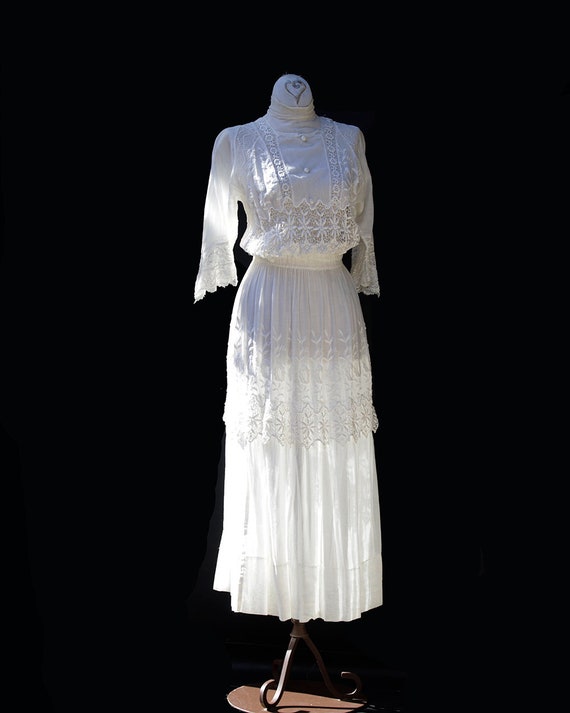 Edwardian White Cotton Dress / Embroidered Lace A… - image 4
