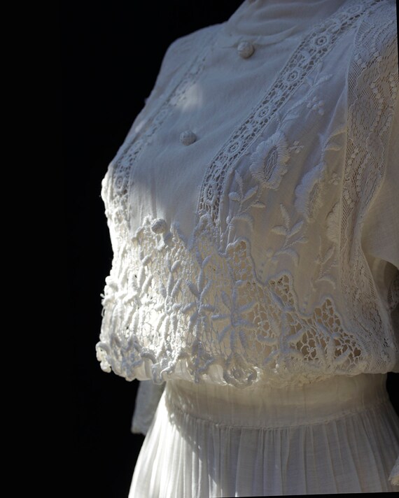 Edwardian White Cotton Dress / Embroidered Lace A… - image 2