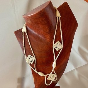 Vintage Handmade Carved Bone Bead Necklace with Bone Barrel Clasp - Unknown Maker - Mid-Century