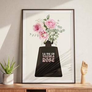 Impresión de rosa La Vie En Tequila, impresión de tequila, póster de bar, impresión de cóctel, póster de tequila, decoración del hogar de moda, arte de sala de estar, decoración de cocina