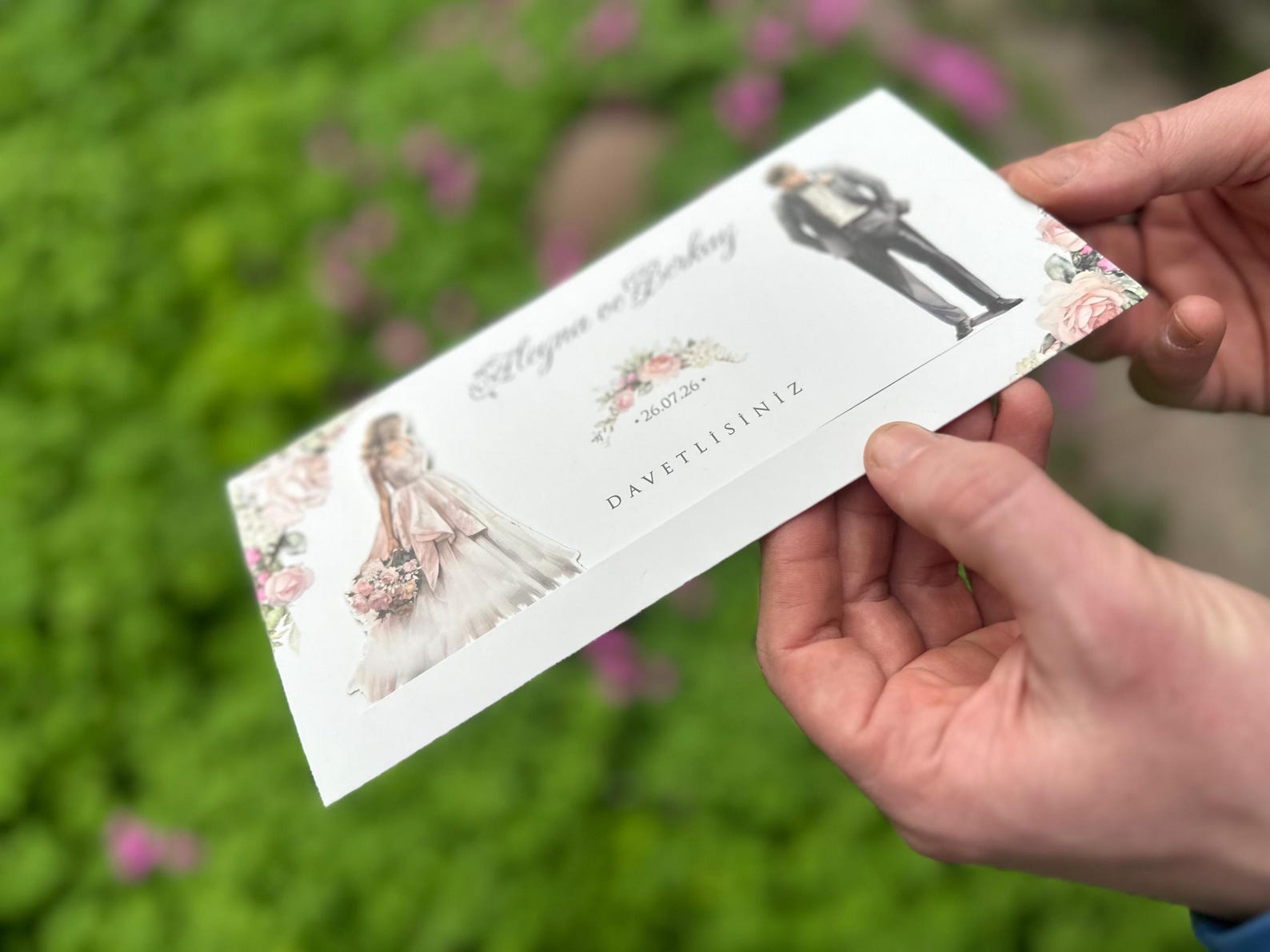 Floral Sliding Wedding Invitation: Bride & Groom, Minimalist Design - Etsy