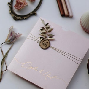 Pink Wedding Invitations with Gold Print and Custom Wax Seals, Perfect for Weddings & Events, Quinceanera Invitations, Birthday Invitations