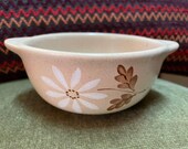 Faience de St Amand, Autumn bowl, France