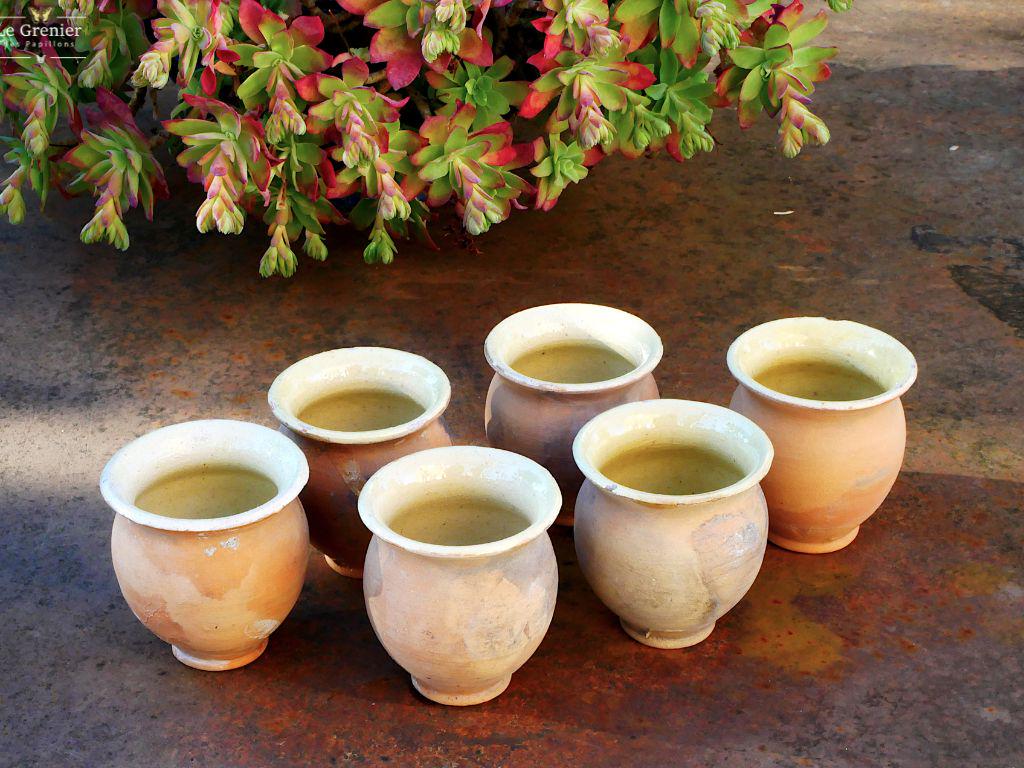 Mini terracotta jars – Provençal taraïettes – bird baths from Provence