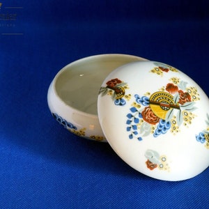 Bonbonnière porcelaine de Limoges décorée par Michelaud Frères
