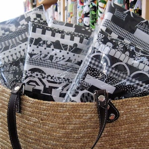 1/2 Pound Black & White FABRIC SCRAPS Scrap Bag Quilt Fabric Assorted Prints Wovens Michael Miller, Alexander Henry Robert Kaufman Free Ship