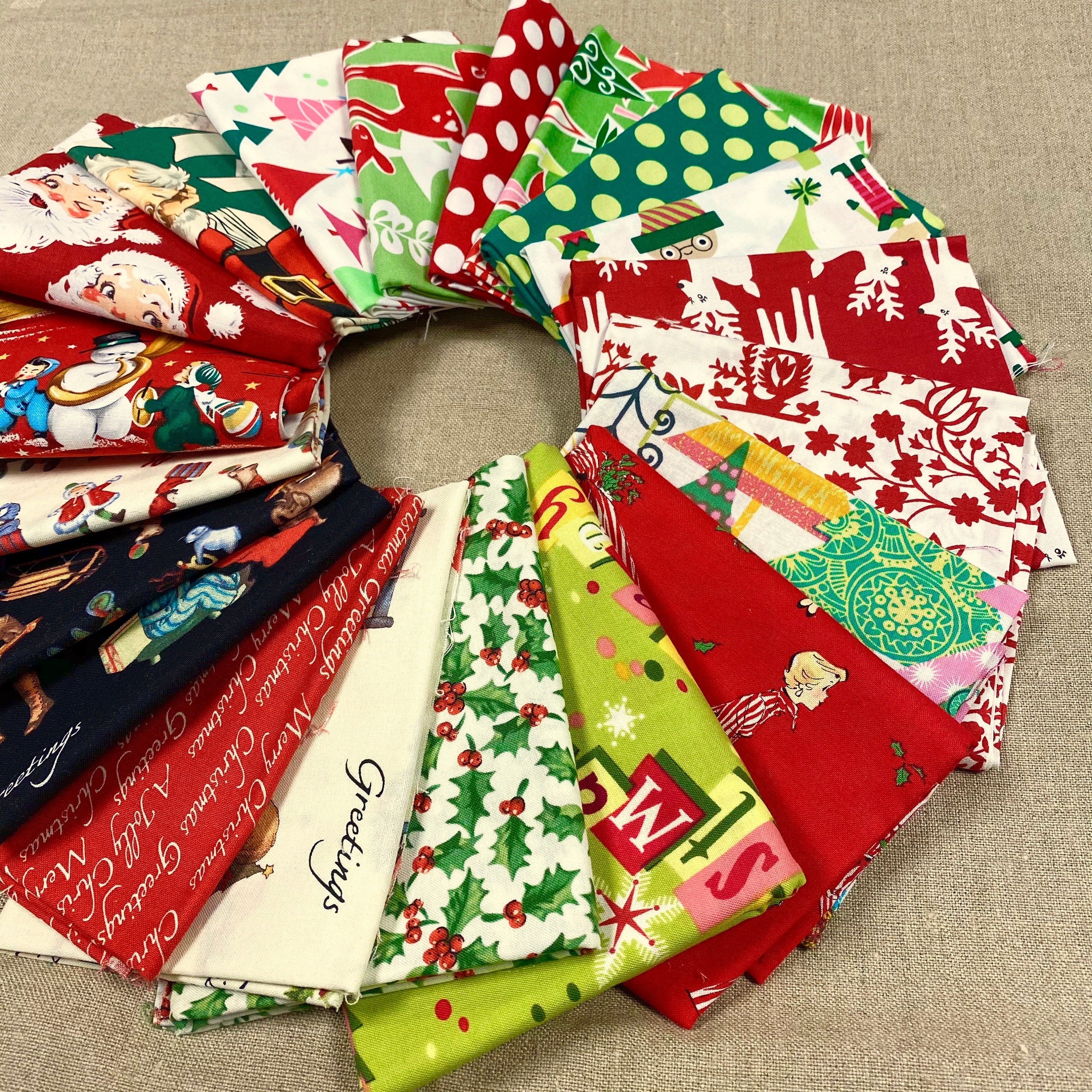 1/2 Pound CHRISTMAS FABRIC SCRAPS Scrap Bag Quilt Fabric Assorted Prints  Wovens - Michael Miller, Alexander Henry, Robert Kaufman Holiday