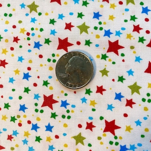 How the GRINCH Stole CHRISTMAS Fabric - Robert Kaufman - Grinch Holiday - Stars - Cotton Fabric by the Yard or Select Length ADE-20282-205
