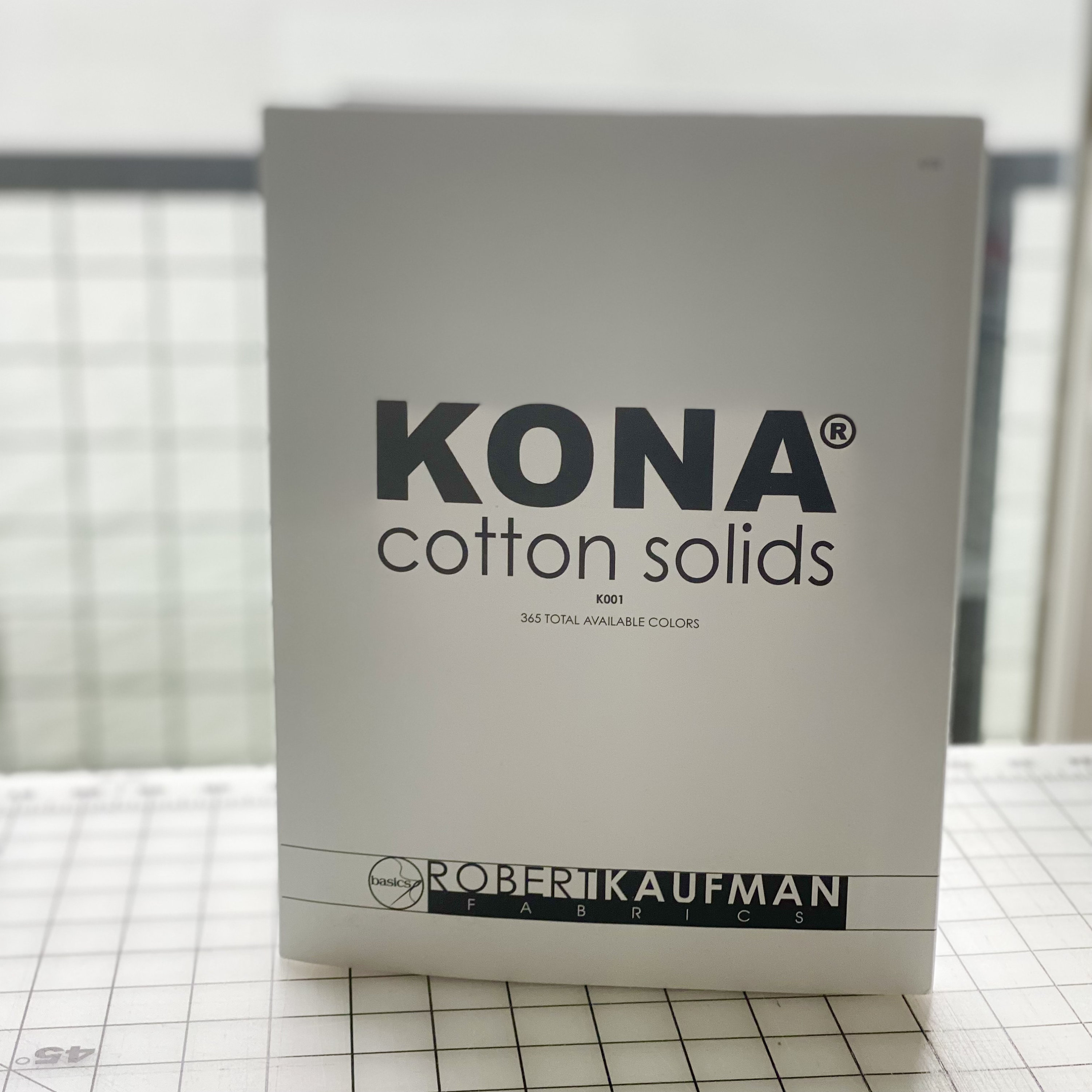Newest KONA Cotton COLOR CHART Fabric Robert Kaufman 100 Cotton