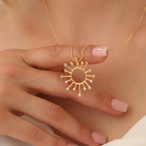 Sun Burst Necklace, Sun Necklace, Sun Rays Necklace, Sun Pendant, Sunburst Necklace, Inspirational Sunshine Necklace, Mother&#39;s Day Gift