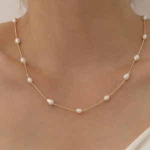 Gargantilla de perlas pequeñas, collar minimalista de perlas de agua dulce, collar de perlas de uso diario, delicado collar de perlas de agua dulce, regalo para el Día de la Madre.