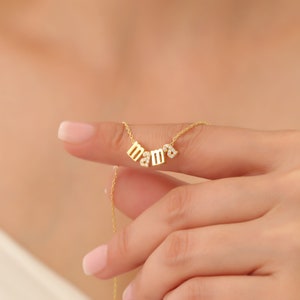Collar "MAMÁ" para mujer, delicado collar con pavé para mamá, regalo personalizado para mamá, collar con la letra "Mamá", regalo para el Día de la Madre